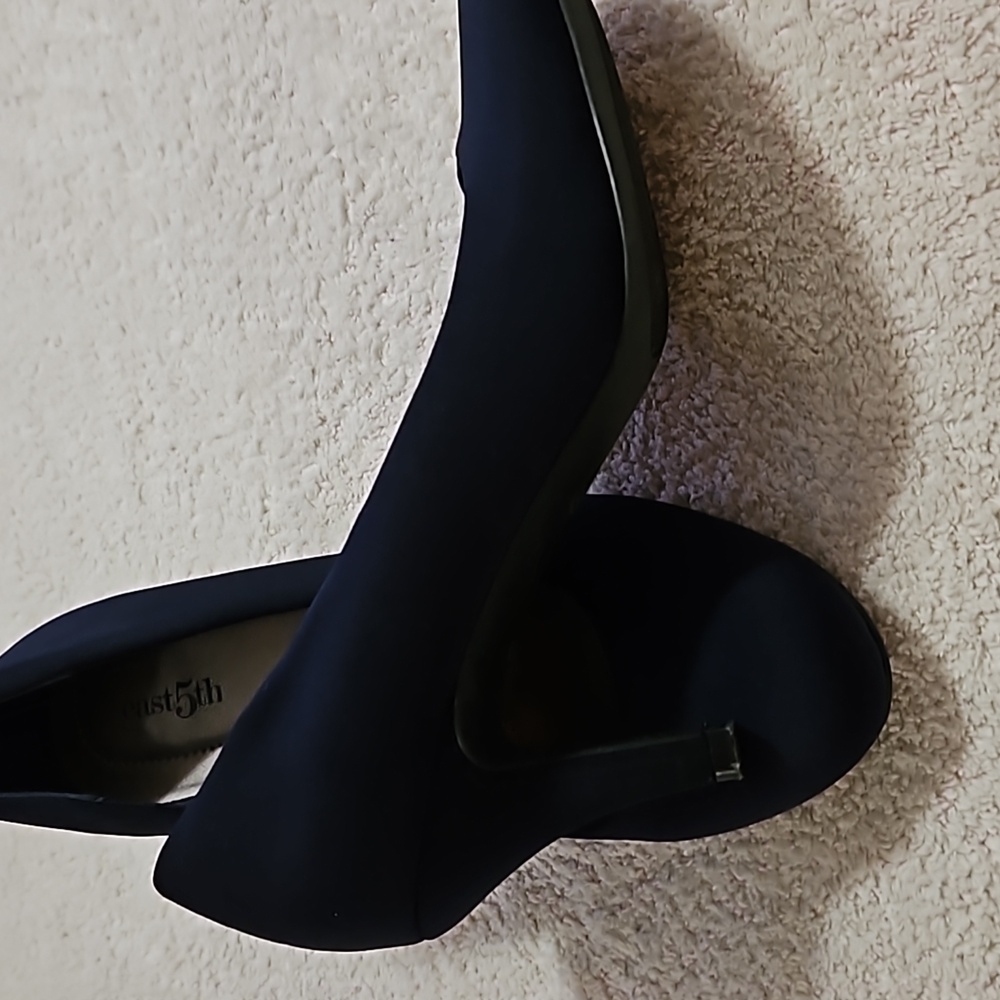 EAST 5TH HEELS Navy Blue - Picture 3 of 6